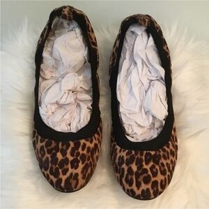 Dress Barn fabric upper Sheeba Woman’s  size 7.5 animal cheetah print